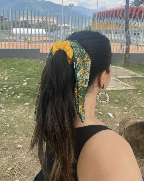 Scrunchies con moño
